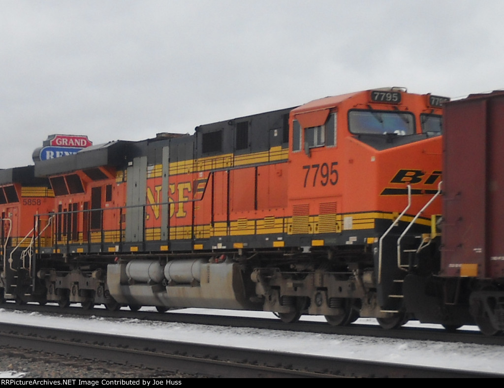 BNSF 7795